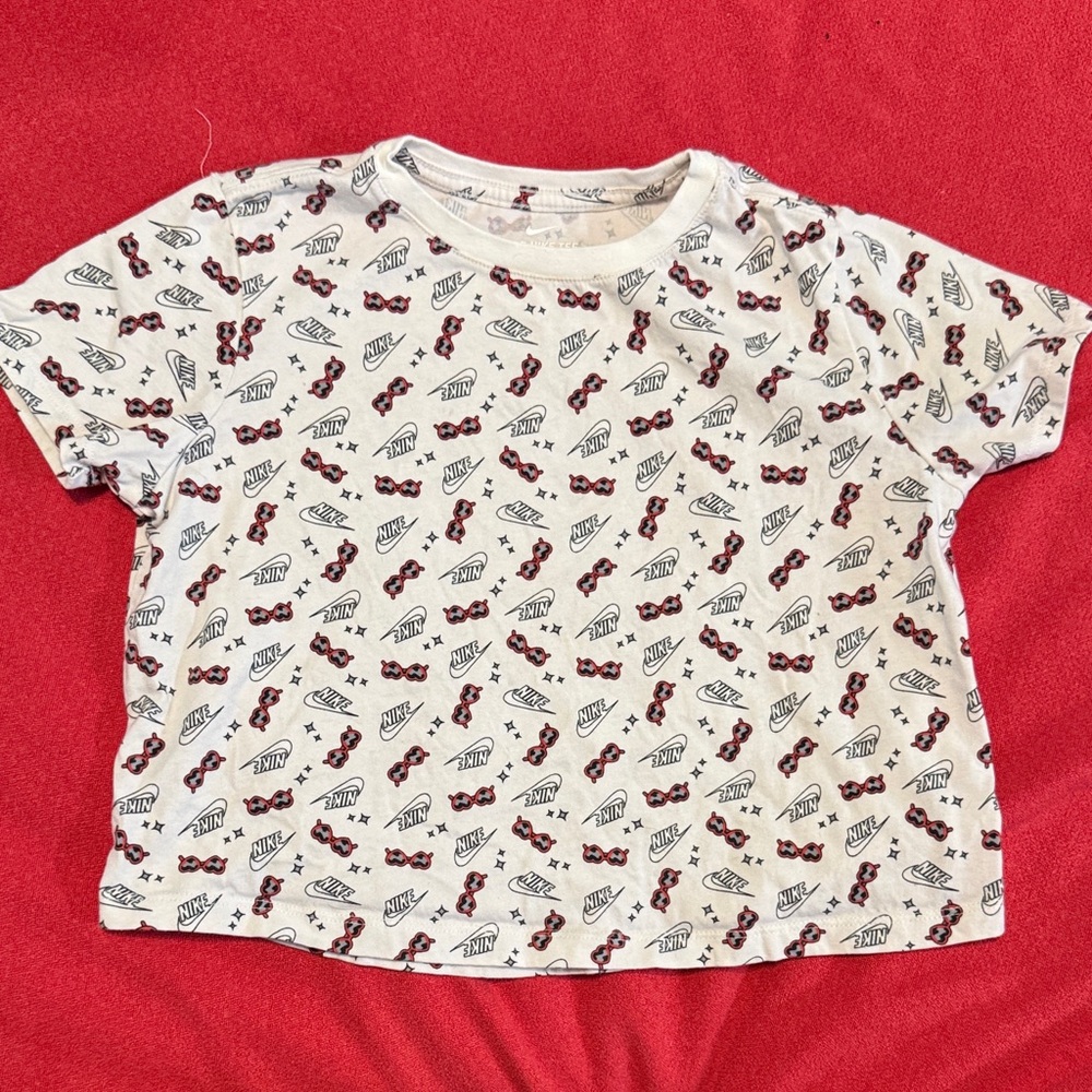 Nike Kids White Graphic Tee